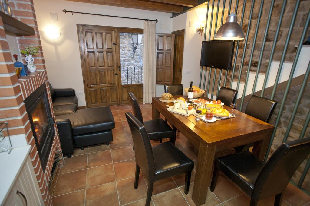 Casas Rural Calaceite * Calaceite